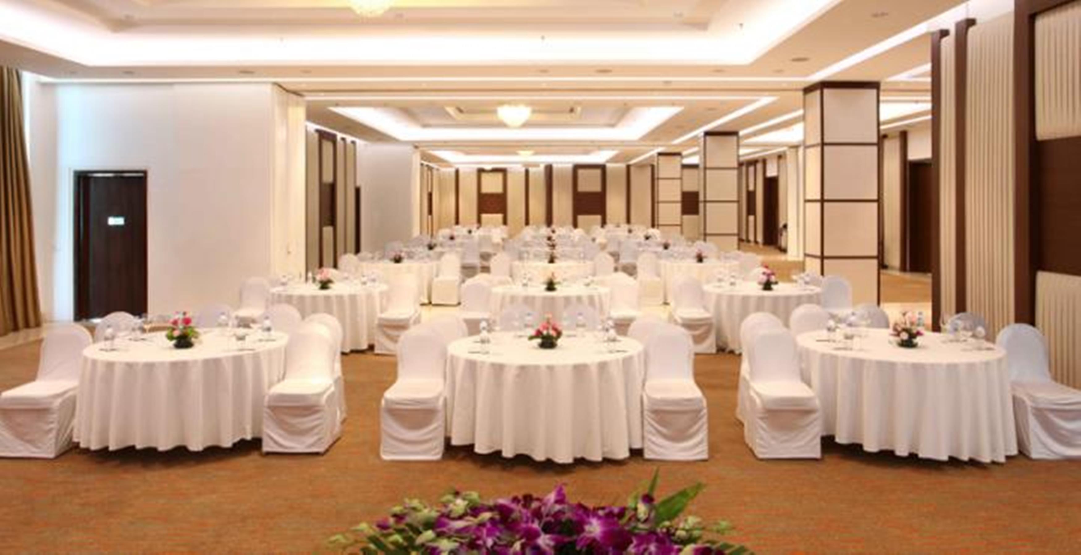 Welcomhotel By Itc Hotels, Dwarka, New Delhi Esterno foto The ballroom