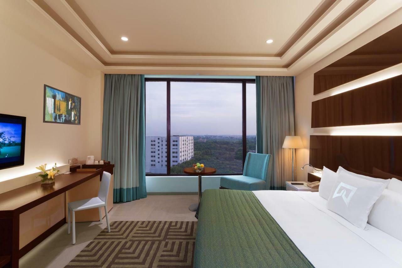 Welcomhotel By Itc Hotels, Dwarka, New Delhi Esterno foto A room at the hotel